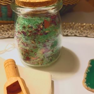 12 ounces BathTea, tea bag & scoop